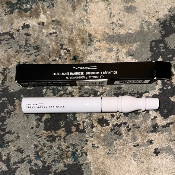 MAC Cosmetics False Lashes Maximizer - Picture 1 of 3